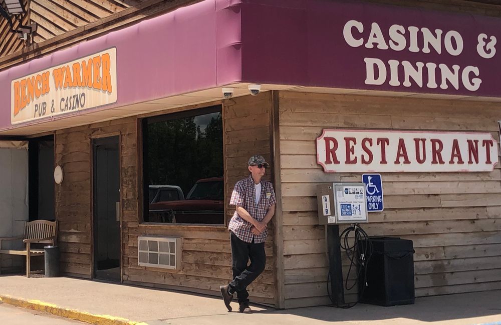 SPECIAL REPORT How four S.D. small towns are managing change Lemmon, ster, Edgemont and