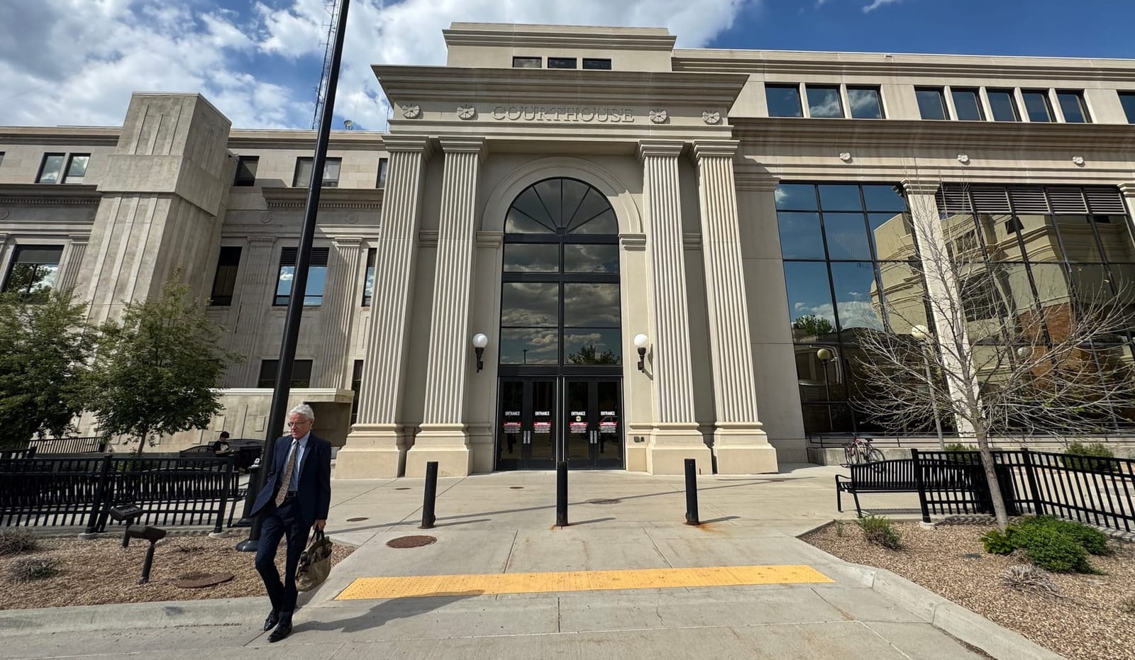Do SD lawyers need continuing education? Some say yes.