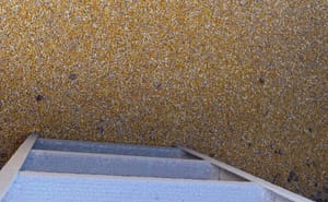 Farm revenues fall as war and market concerns rise